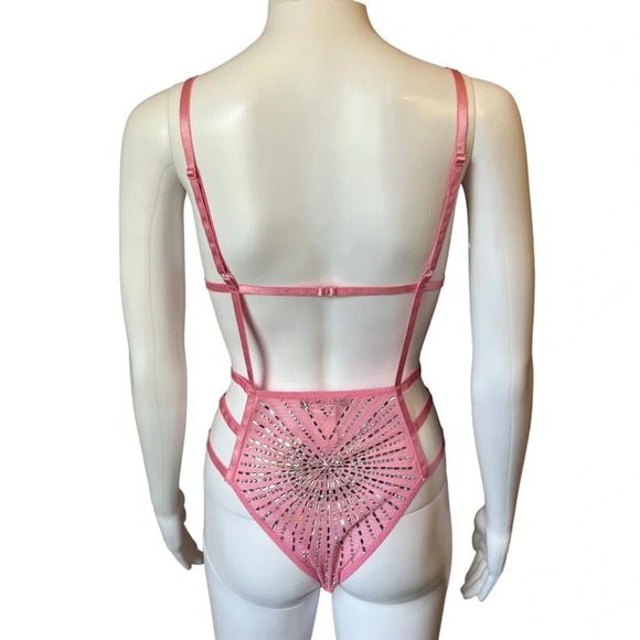 Banjul Bodysuit and Cover-up - Picture 10 of 15